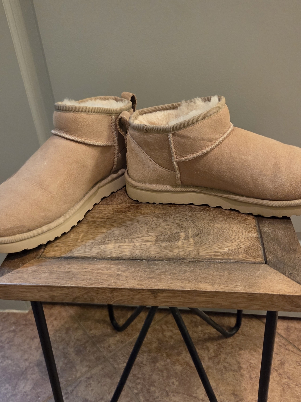 UGG Short Shearling Boot in Light Tan